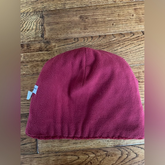 Erin Knitwear Hat Unisex 100% Wool Winter Berry Red Beanie One Size - Picture 10 of 11
